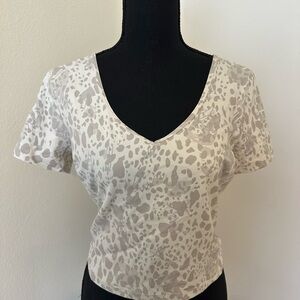 Lululemon athletic top